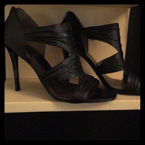 Black Guess heels